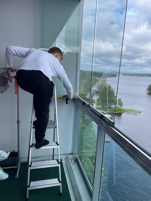 Ikkunanpesu ammattilaisella – raidaton lopputulos